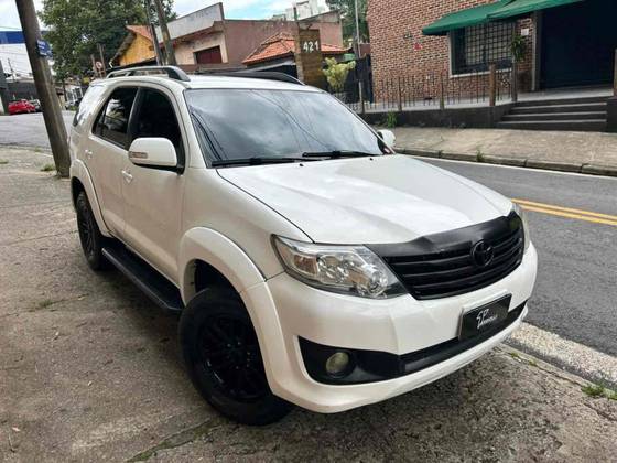 TOYOTA HILUX SW4 2.7 SR 4X2 16V FLEX 4P MANUAL